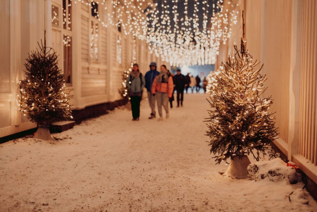 Vähäraastuvankatu-street with christmas themed lighting.
