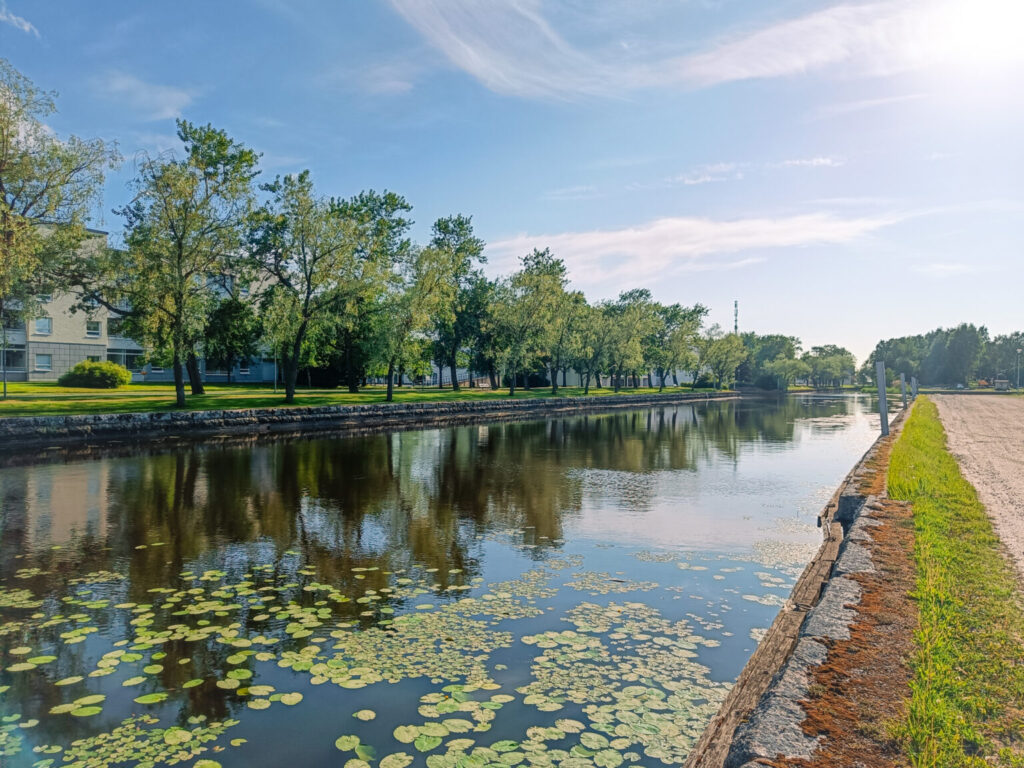 Rauman kanali kesällä.