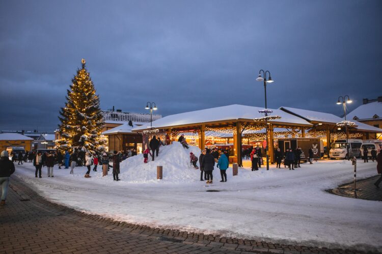 The Christmas market pictured during the evening.